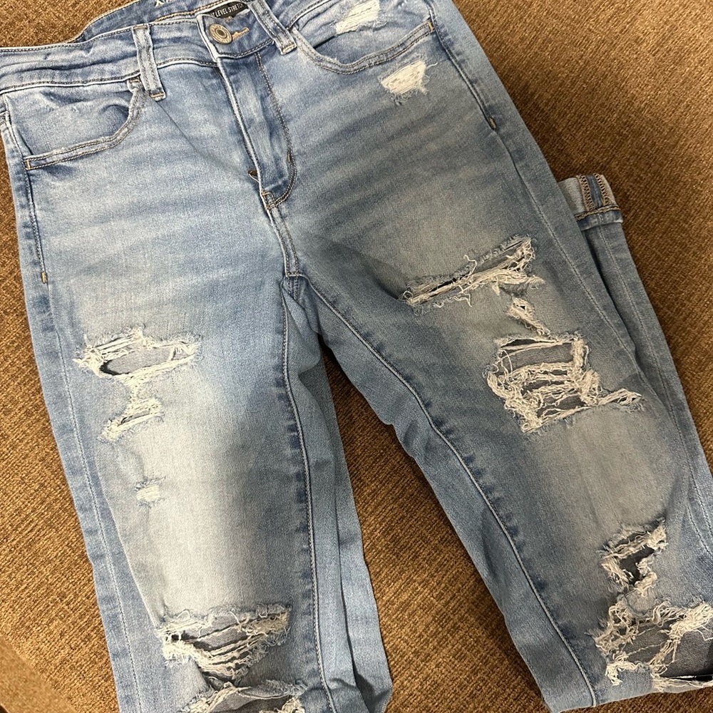 American Eagle Outfitters Light Blue Distressed Jeans